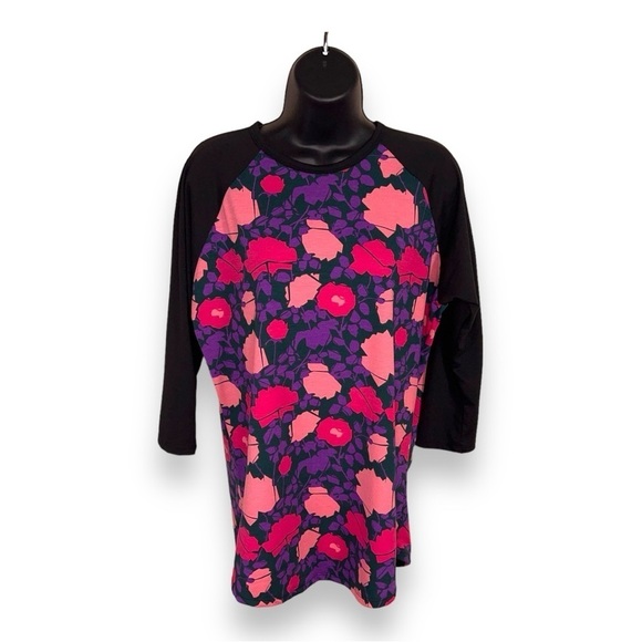 NEW MEDIUM LULAROE BLACK FLORAL TOP BASEBALL STYLE WOMENS TOP STRETCH - Picture 1 of 12